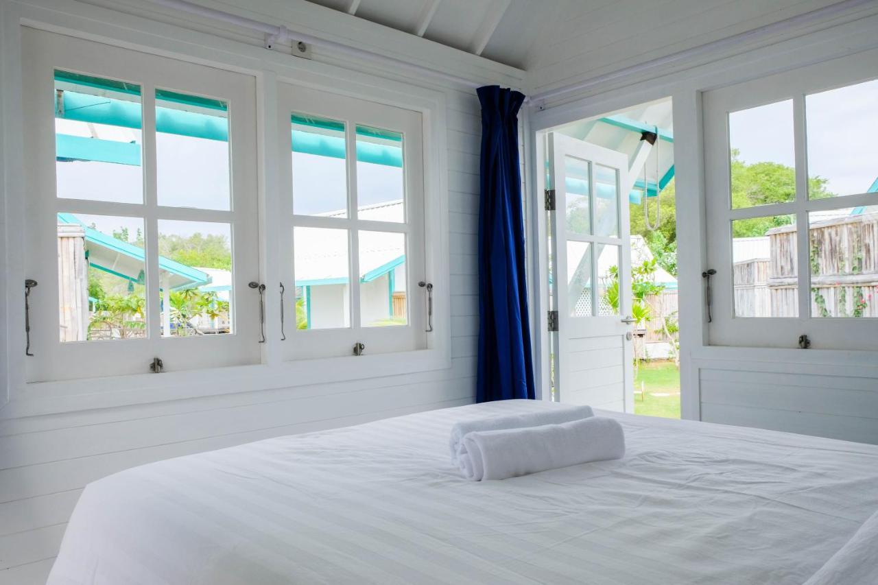 Le Pirate Gili Meno - Adults Only Hotell Exteriör bild